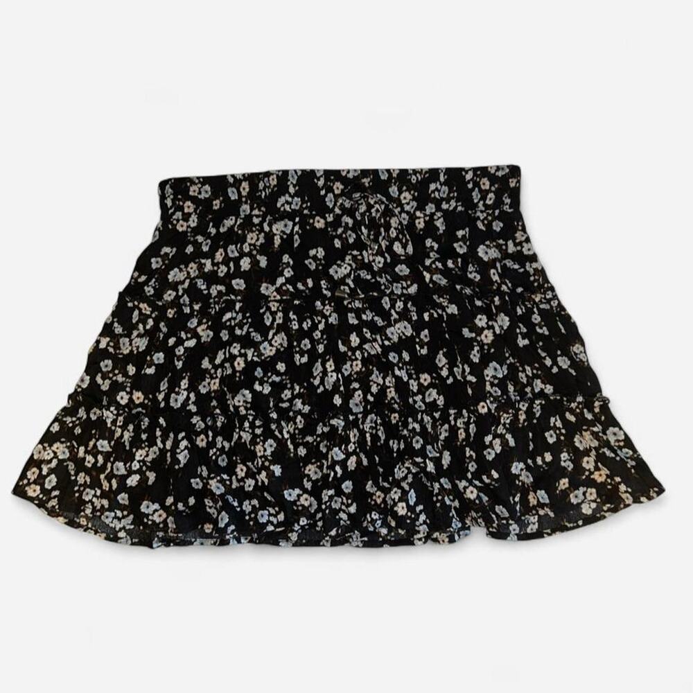 Hot Kiss Floral Tiered Skirt - Size Large - NWOT - Black